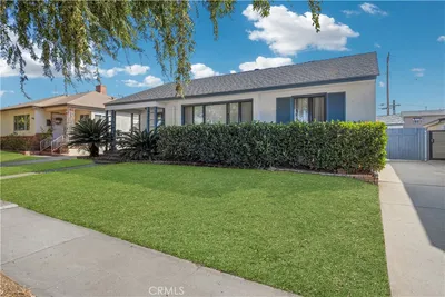 1140 S El Molino Street photo 2