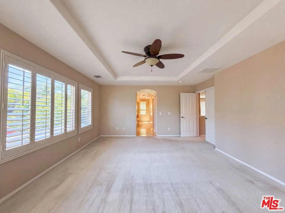 Interior 3