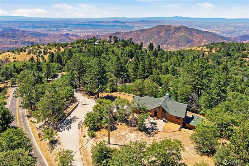 Photo 2 of 30954 Fredalba Road