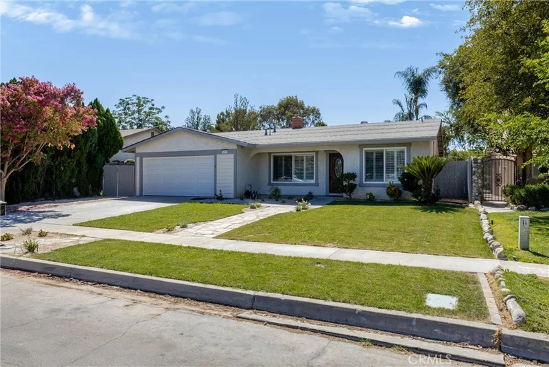 Photo 2 of 12870 Fremontia Avenue