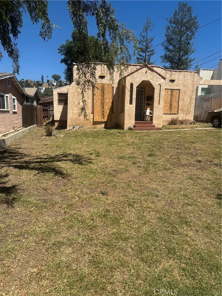 Photo 2 of 1248 Crescent Drive