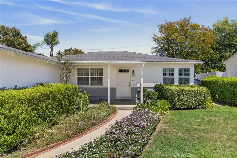 736 N Evergreen