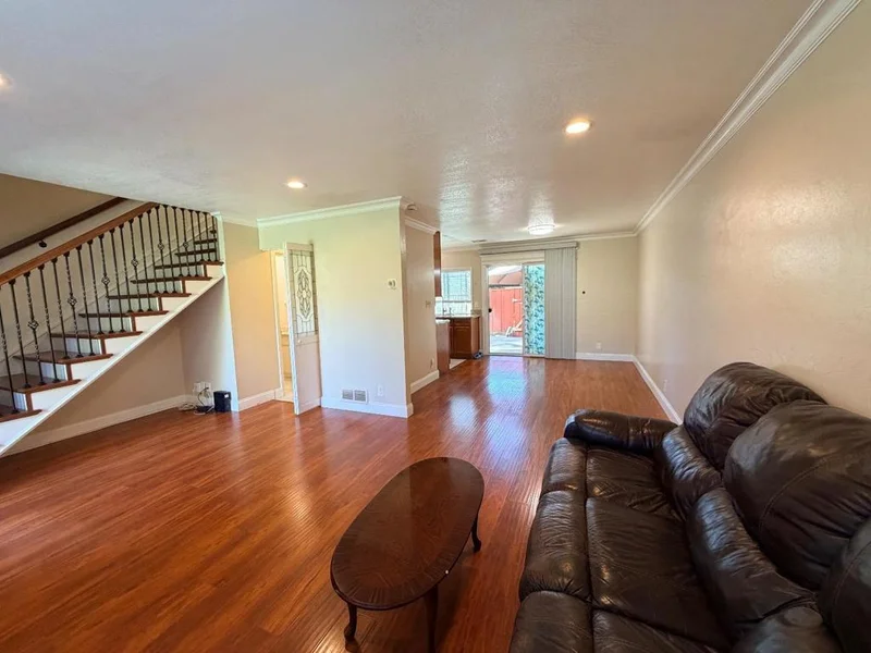 Photo 2 of 92 Hemlock Lane
