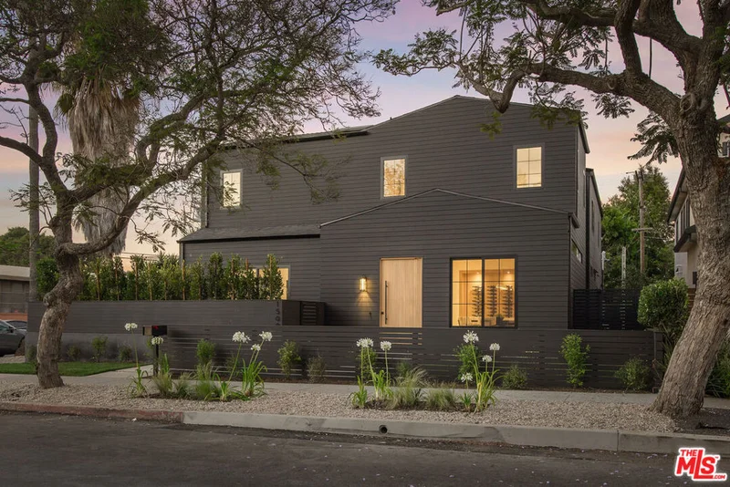 Photo 2 of 1500 Louella Avenue