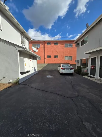 502 Cypress Avenue photo 2
