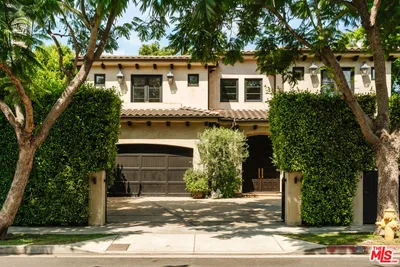 11432 Aqua Vista Street
