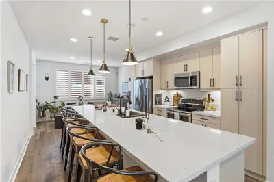 9942 Artesia Boulevard 708