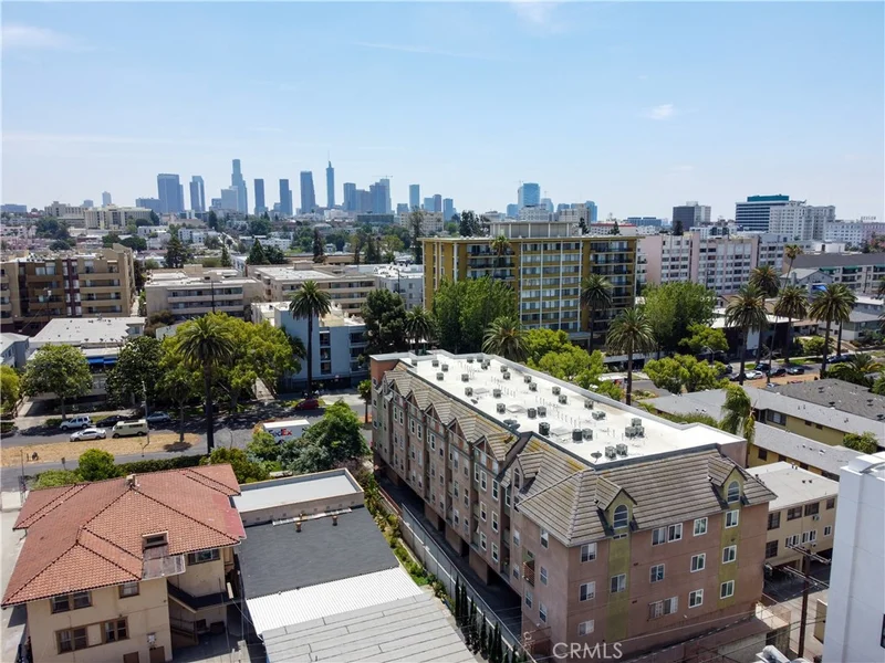 321 S Occidental Boulevard 116