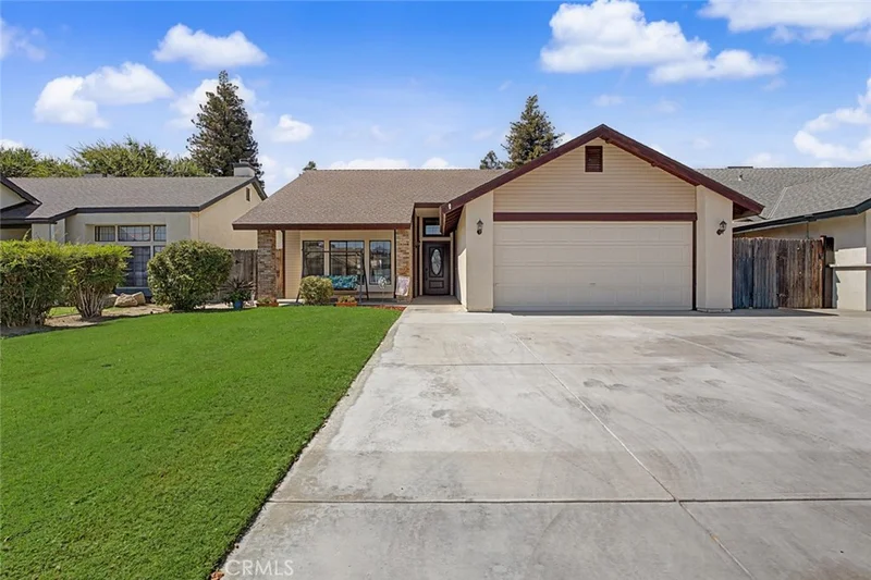 Photo 2 of 6501 Ambergrove
