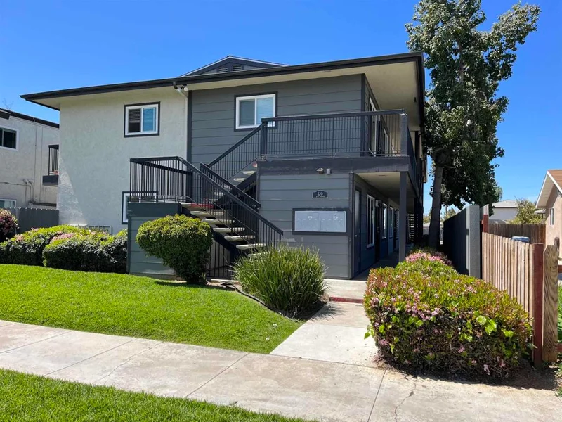 120 5th Ave D