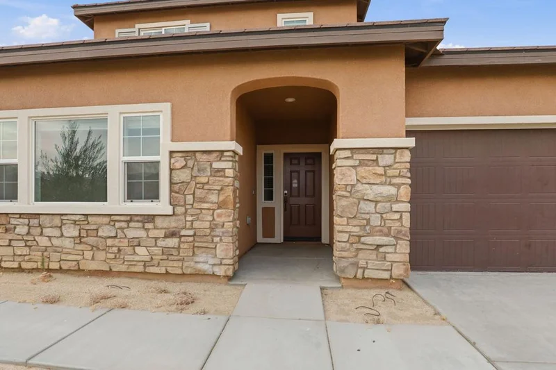 Photo 2 of 84701 Merus Avenue