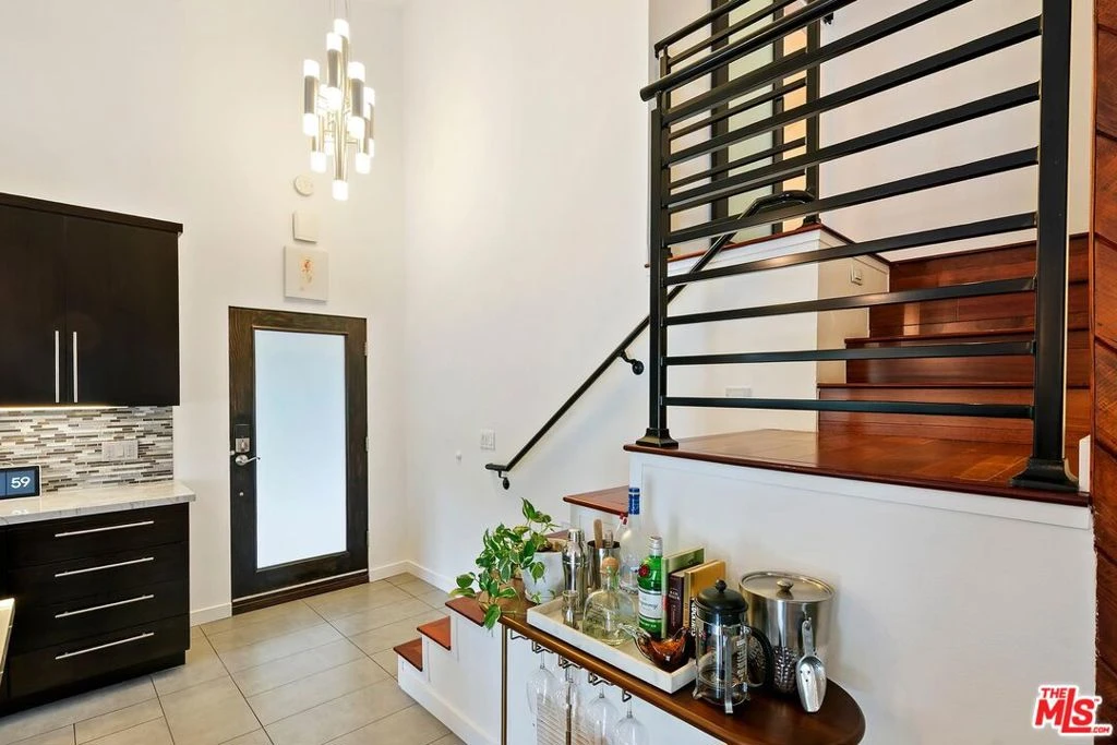 Interior 2