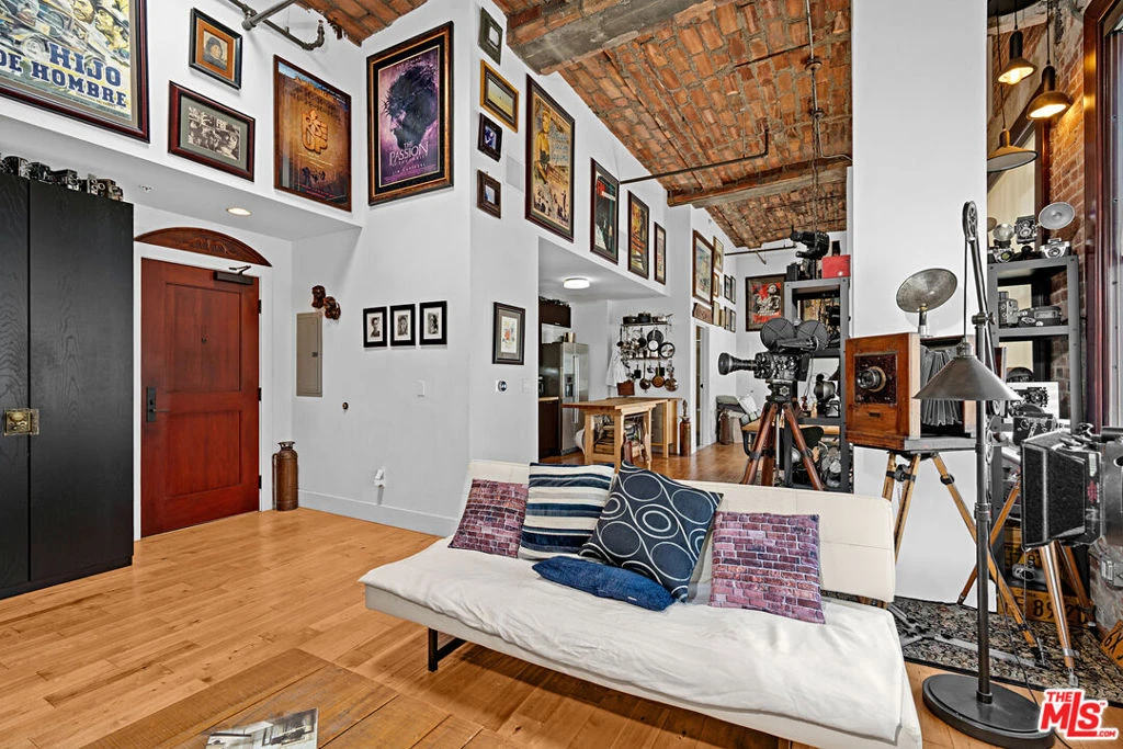 Interior 2