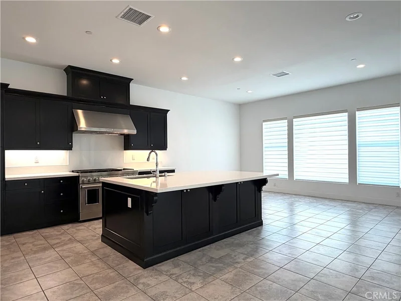 20756 W Bluebird Ct photo 2