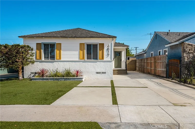 4817 W 136th Street