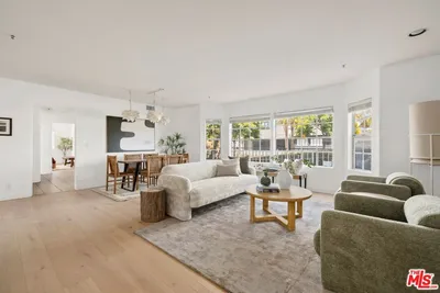 2222 Neilson Way 102