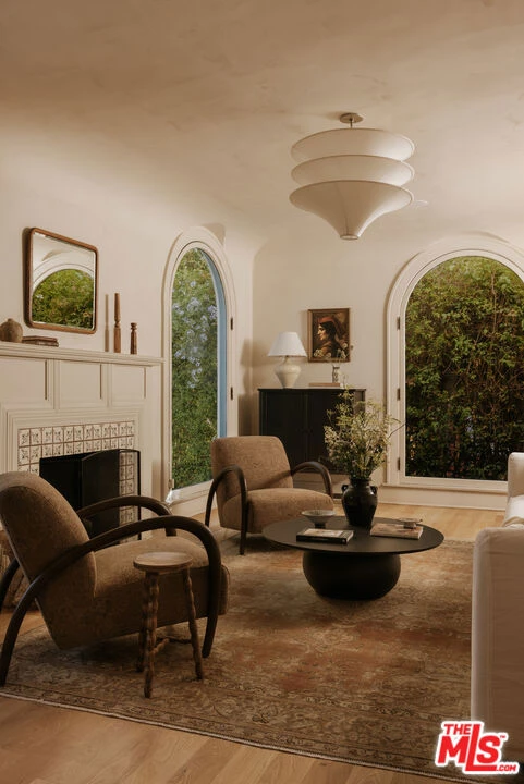 Interior 2