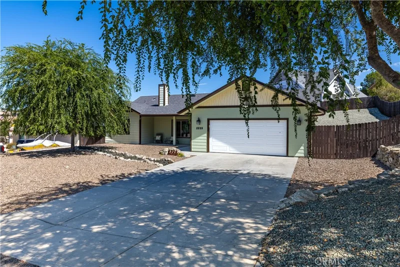 Photo 2 of 2225 Holly Drive