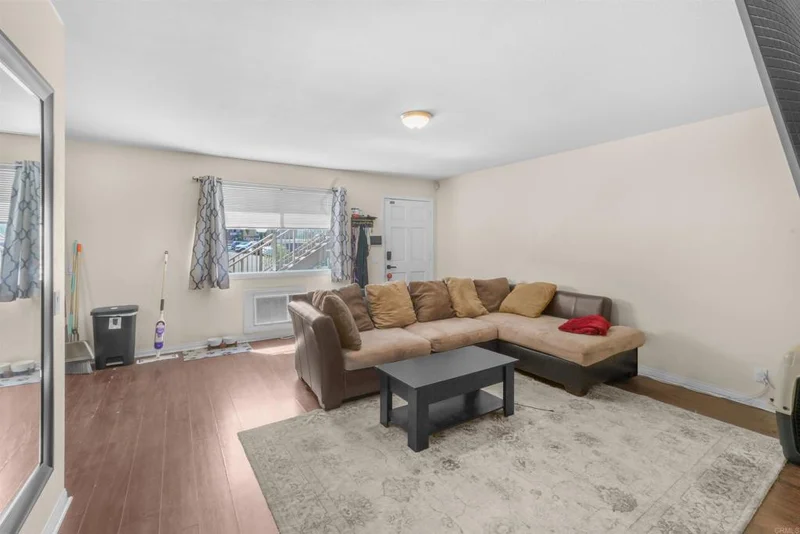 Photo 2 of 1025 Estes Street 12