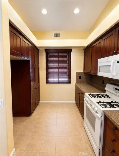 5371 Orange Grove Avenue photo 2