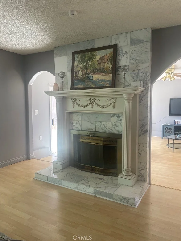 Photo 2 of 8233 Fallbrook Avenue