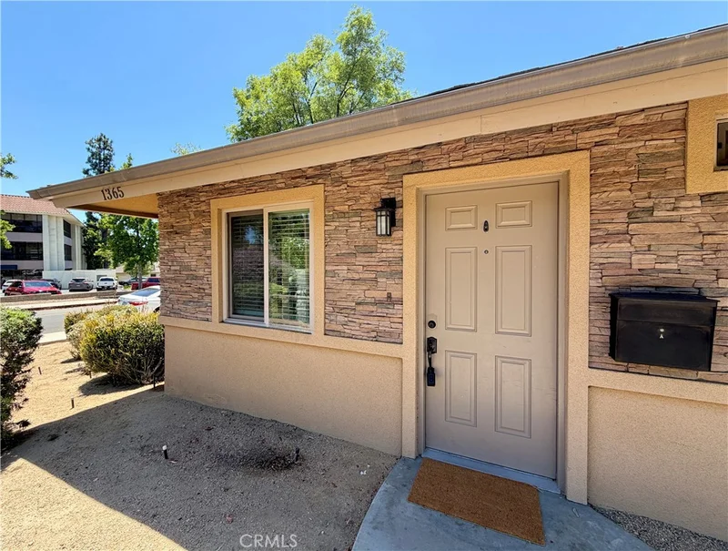 1365 Lafayette Road A