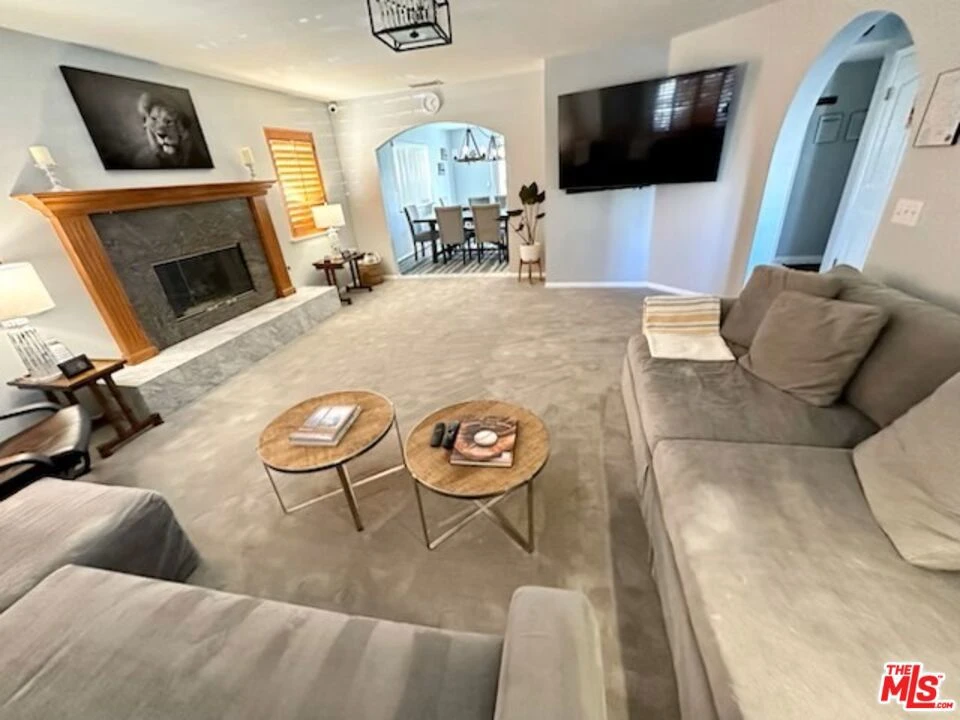 Interior 2