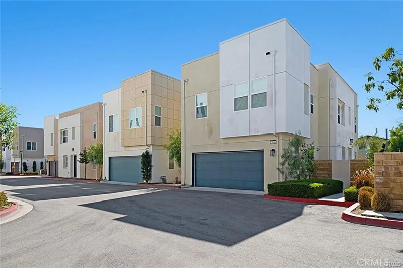 13806 Cameron Court