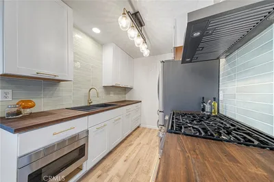 660 S Glassell Street 54