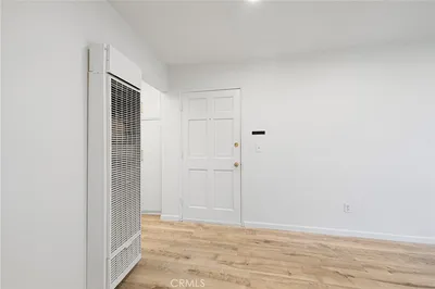 660 S Glassell Street 54 photo 2
