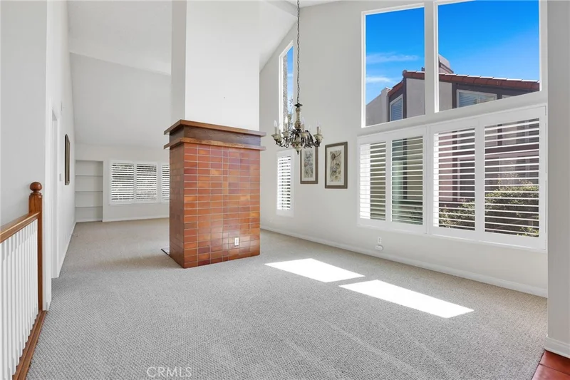 Photo 2 of 19544 Vasile Cir