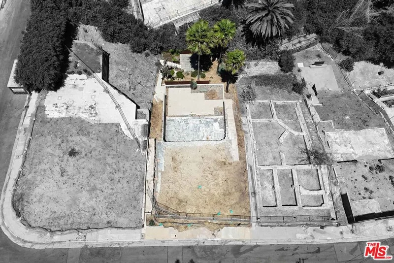 Photo 2 of 16565 Las Casas Place