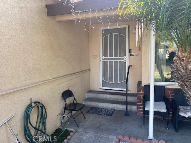 Photo 2 of 1203 S Castlegate Avenue