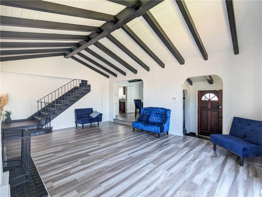 Interior 3