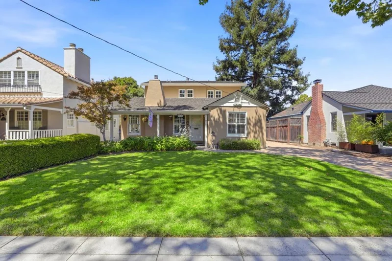 875 Nevada Avenue
