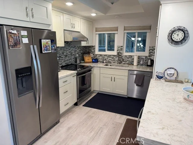 631 Avenida Sevilla B photo 2