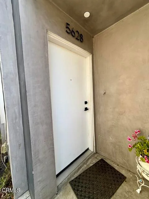 5628 Auckland Avenue photo 2
