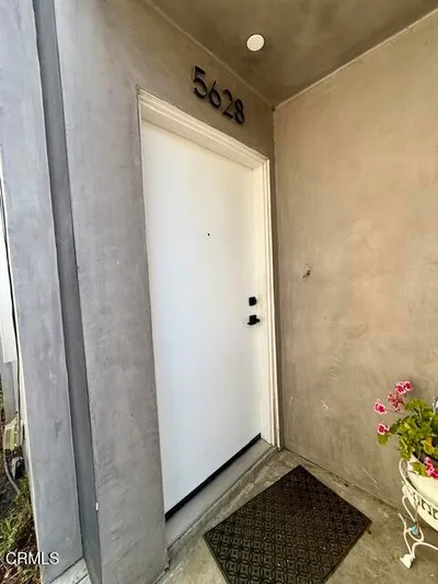 5628 Auckland Avenue photo 2