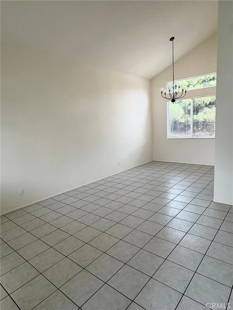 12240 Knightsbridge photo 2
