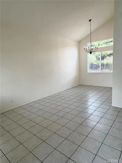 12240 Knightsbridge photo 2