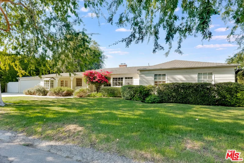 11951 Landale Street photo 2