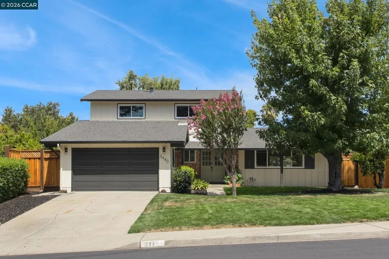 Photo 2 of 3440 Perada Dr