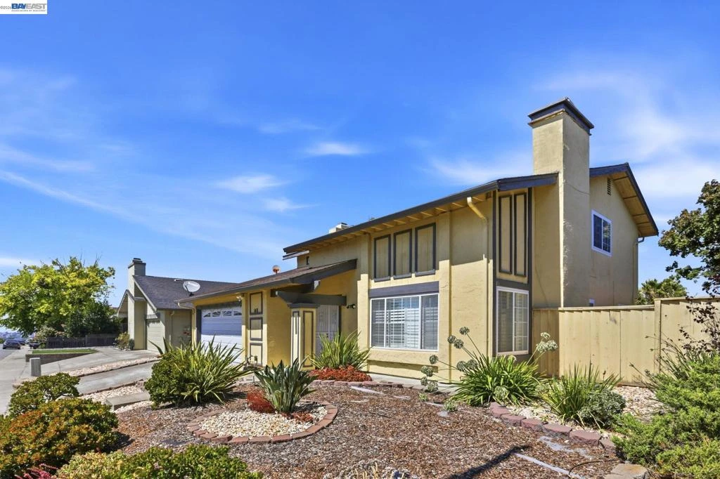 Interior 3