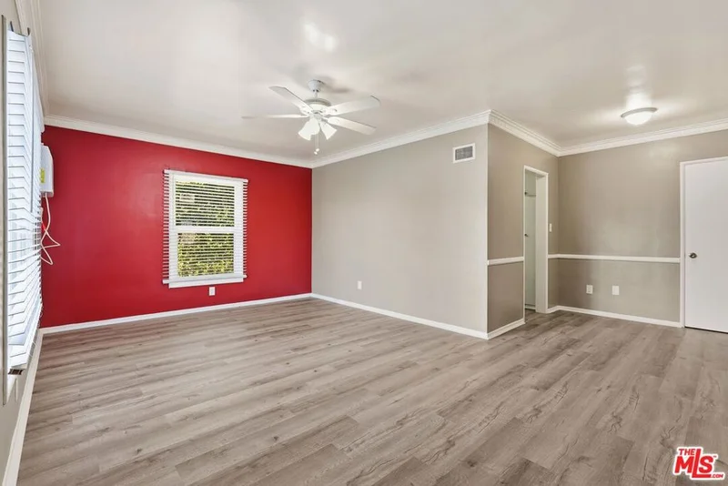 1818 N Kingsley Drive 1 photo 2