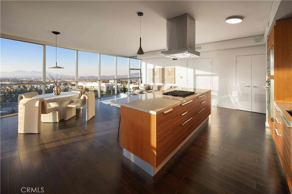 Interior 2
