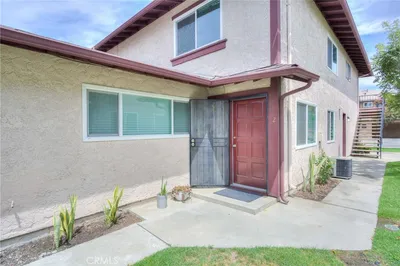 1085 W Sierra Madre 2