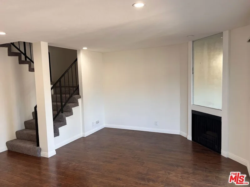1818 Garvey Avenue H photo 2