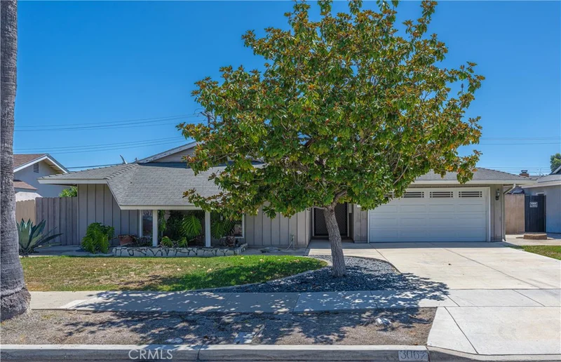 3062 Johnson Avenue, Costa Mesa, CA 92626