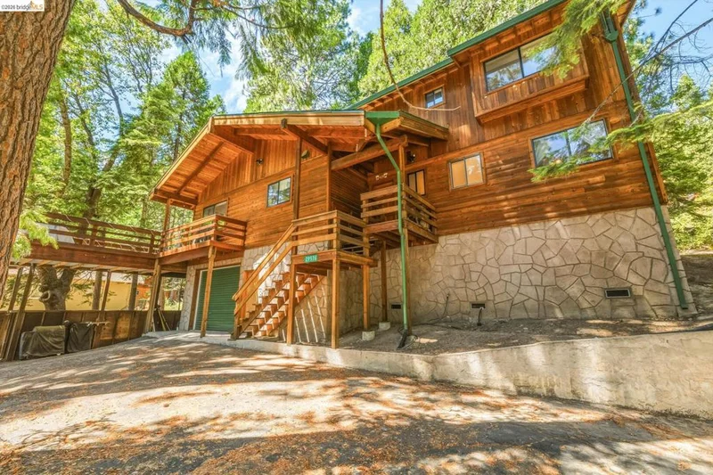 29576 Lassen Dr