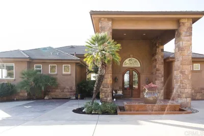 9124 Shadow Hill